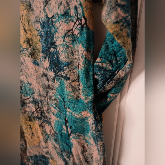 YJYL- Fun Tree Pattern Dress- Size M - Picture 4 of 9